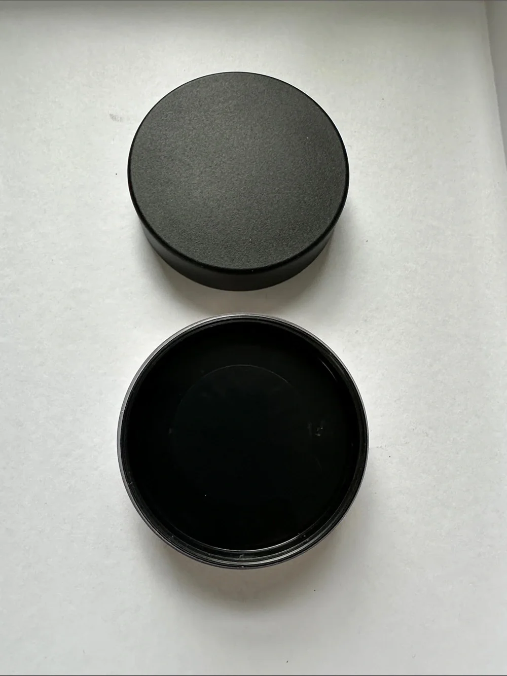 MAC Cosmetics select Sheer Loose Setting Powder NW25